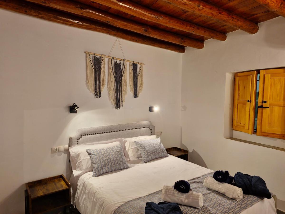Apartamentos Rurales Tinguaton Aldeanueva de Barbarroya Екстериор снимка
