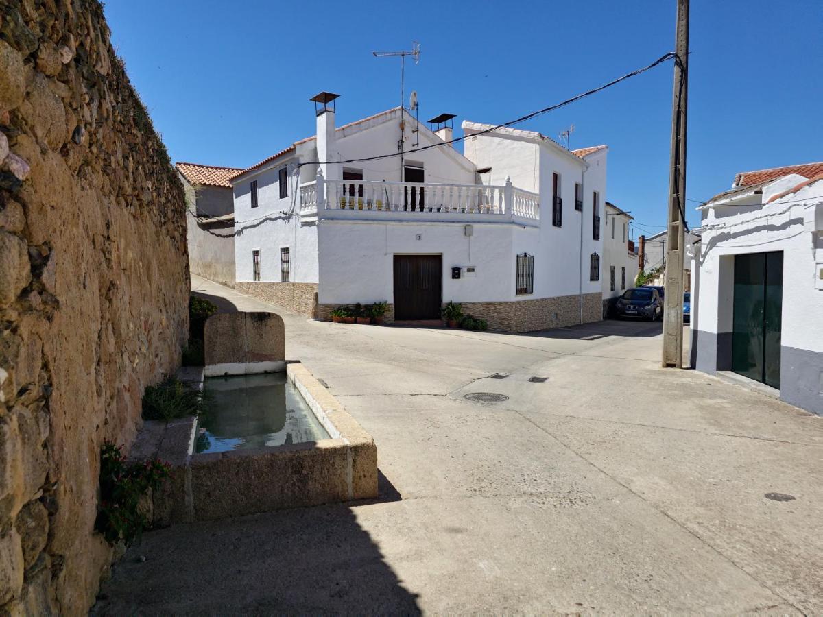 Apartamentos Rurales Tinguaton Aldeanueva de Barbarroya Екстериор снимка